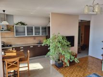 Mieszkanie 3-pokojowe Bielsko-Biała Osiedle Karpackie, ul. Morskie Oko. Zdjęcie 1