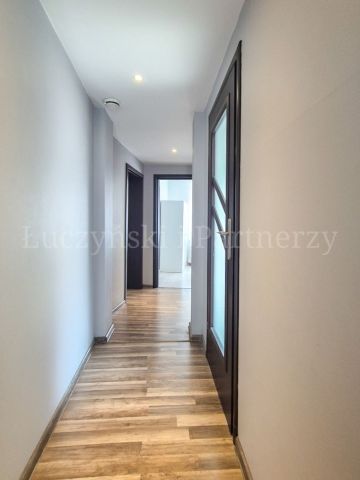 Mieszkanie 4-pokojowe Jelenia Góra. Zdjęcie 13