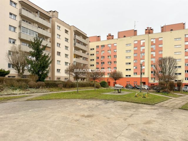 Mieszkanie 2-pokojowe Kraków Mistrzejowice, os. Bohaterów Września. Zdjęcie 17