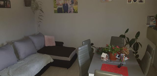 Mieszkanie 3-pokojowe Średnie Wielkie. Zdjęcie 1