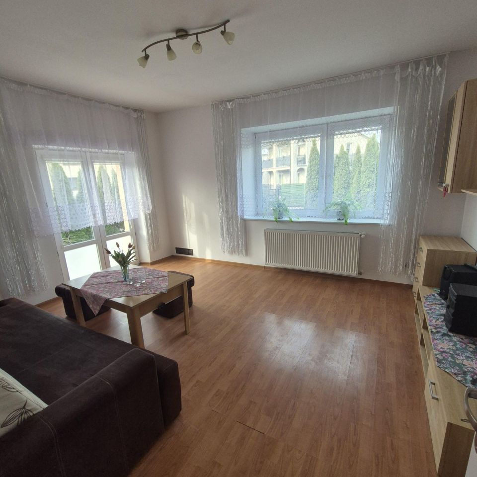 dom wolnostojący, 4 pokoje Kutno Centrum, ul. Pułaskiego. Zdjęcie 1