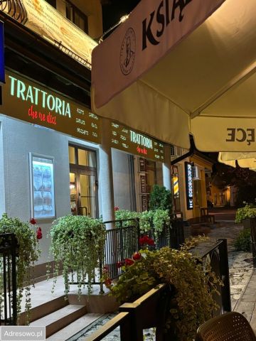 Lokal Niepołomice, rynek Rynek. Zdjęcie 1