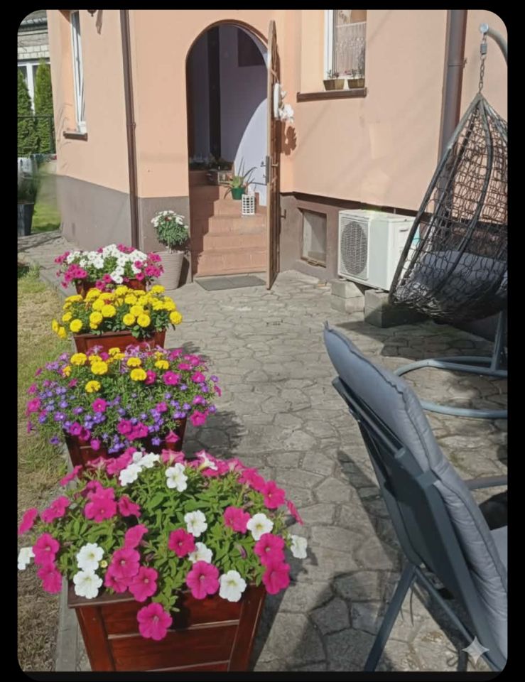 dom wolnostojący, 2 pokoje Częstochowa, ul. Nadrzeczna. Zdjęcie 1