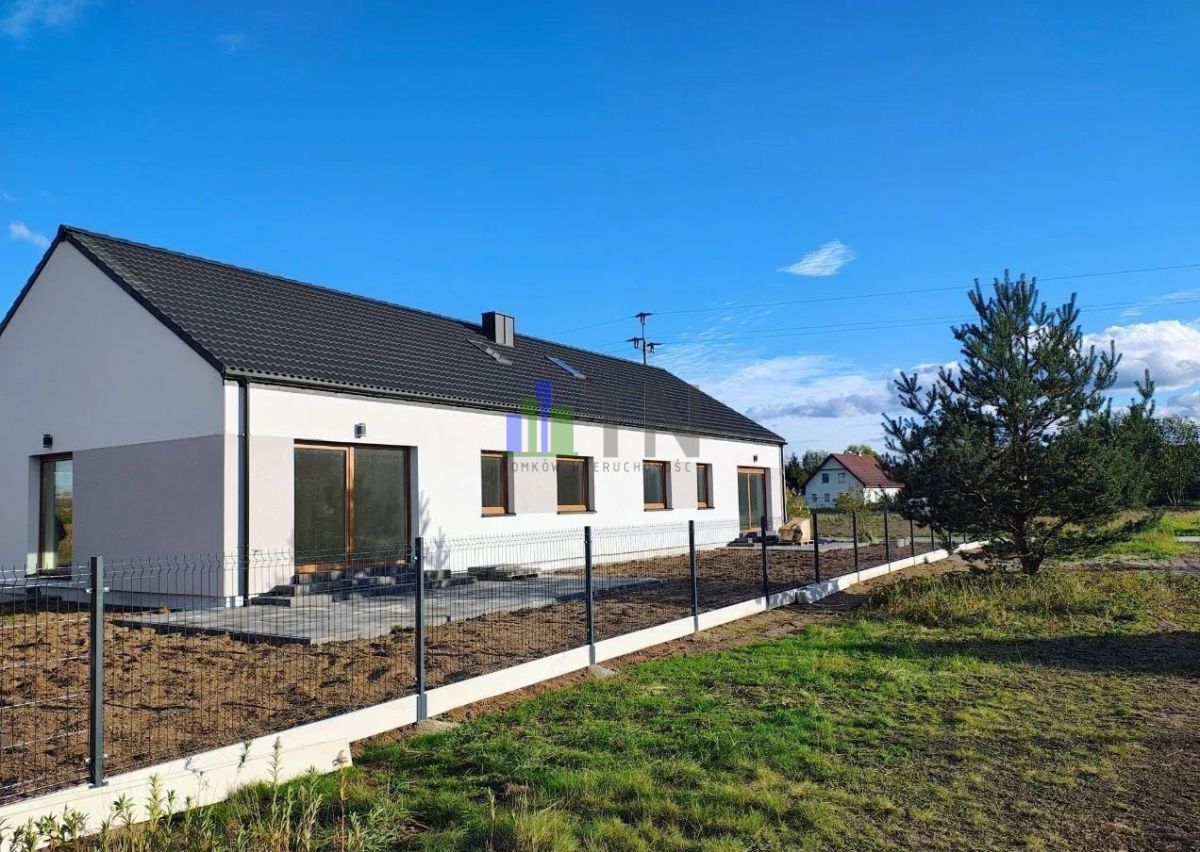 bliźniak, 4 pokoje Chrząstawa Wielka. Zdjęcie 3