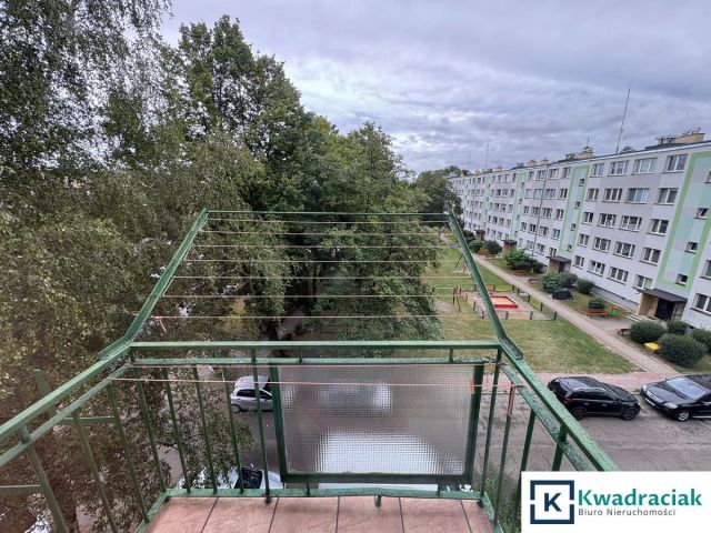 Mieszkanie 3-pokojowe Krosno, ul. Adama Mickiewicza. Zdjęcie 2