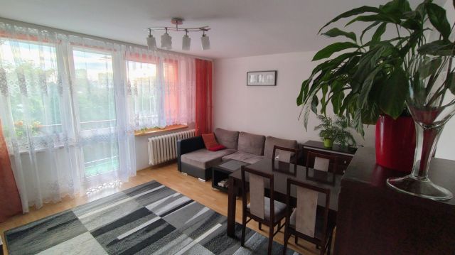 Mieszkanie 3-pokojowe Łódź Chojny. Zdjęcie 1