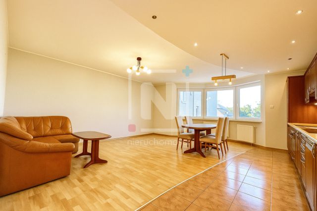 Mieszkanie 3-pokojowe Warszawa Ursus, ul. Orląt Lwowskich. Zdjęcie 2