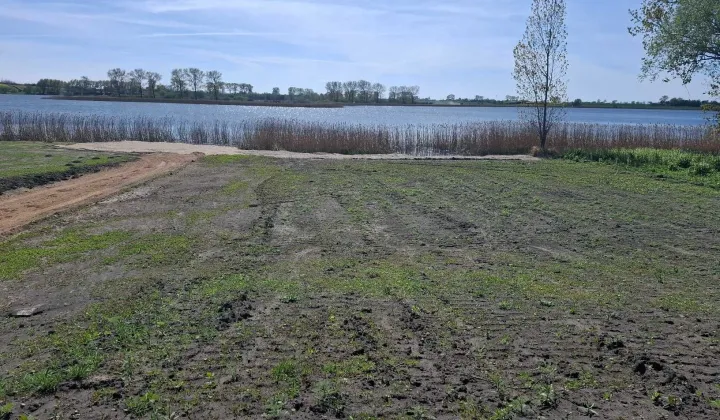 Działka budowlana Pluskowęsy