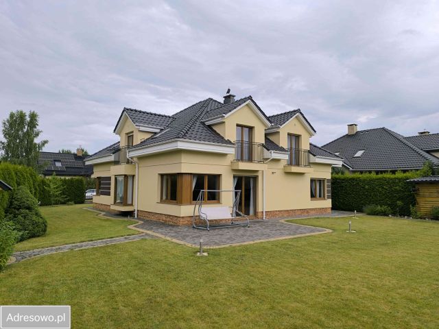 dom wolnostojący, 6 pokoi Gdynia Chwarzno-Wiczlino, ul. Andrzeja Kmicica. Zdjęcie 1