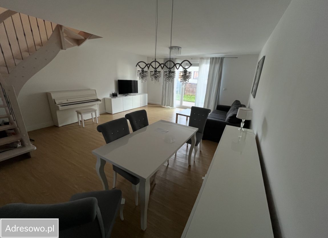 Mieszkanie 4-pokojowe Biestrzyków. Zdjęcie 11