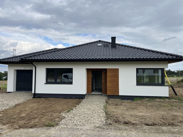 dom wolnostojący, 4 pokoje Bielsko-Biała, ul. Świerkowa. Zdjęcie 1