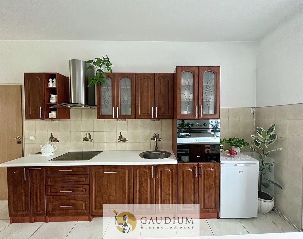 dom wolnostojący, 7 pokoi Bytonia, os. Zielone. Zdjęcie 14