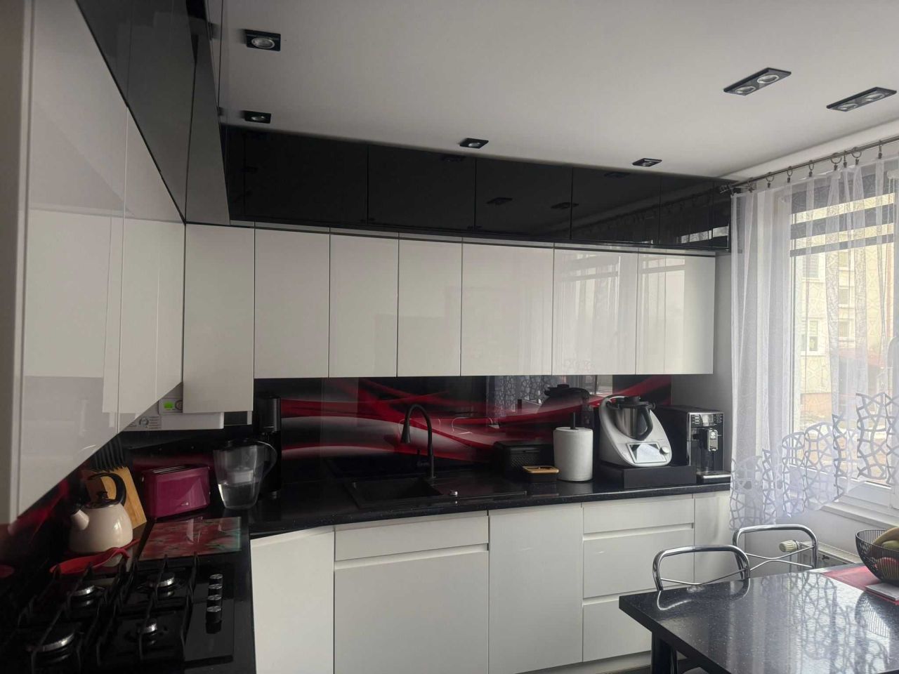 Mieszkanie 3-pokojowe Sitno. Zdjęcie 3