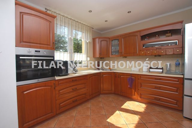 dom wolnostojący, 5 pokoi Osiek. Zdjęcie 3