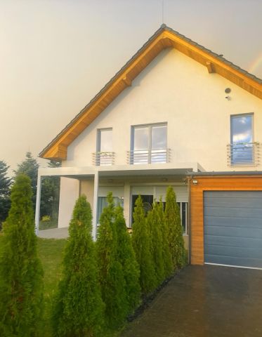 bliźniak, 4 pokoje Kąty Wrocławskie, ul. Platanowa. Zdjęcie 1