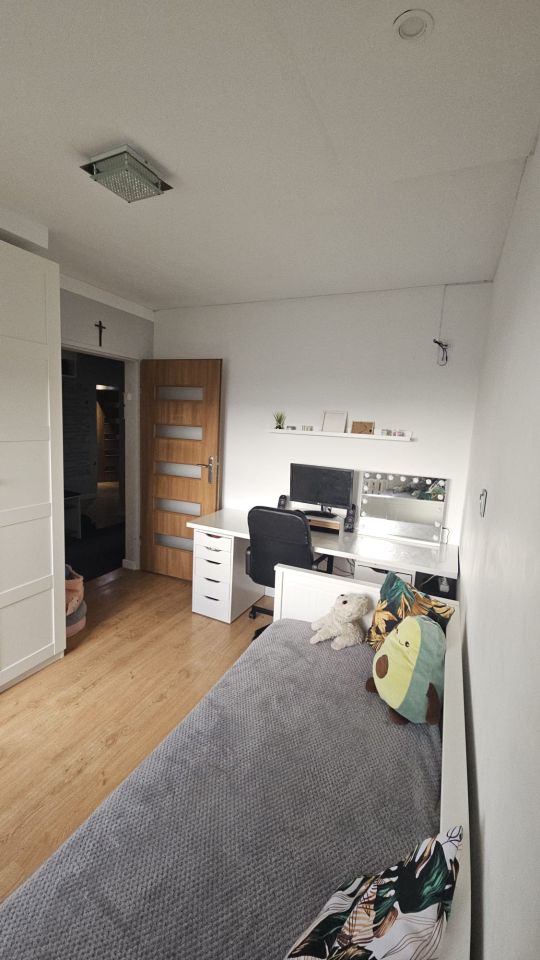 Mieszkanie 4-pokojowe Legnica Piekary Wielkie, ul. Hubalczyków. Zdjęcie 6