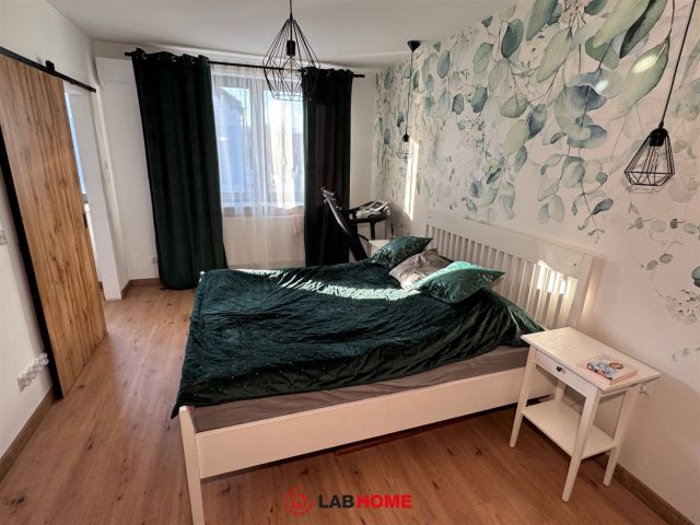 dom szeregowy, 5 pokoi Katowice Zarzecze, ul. gen. Stefana Grota-Roweckiego. Zdjęcie 11