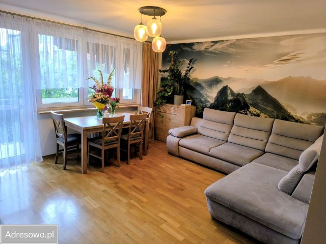 Mieszkanie 3-pokojowe Bielsko-Biała, ul. Kazimierza Brodzińskiego. Zdjęcie 1
