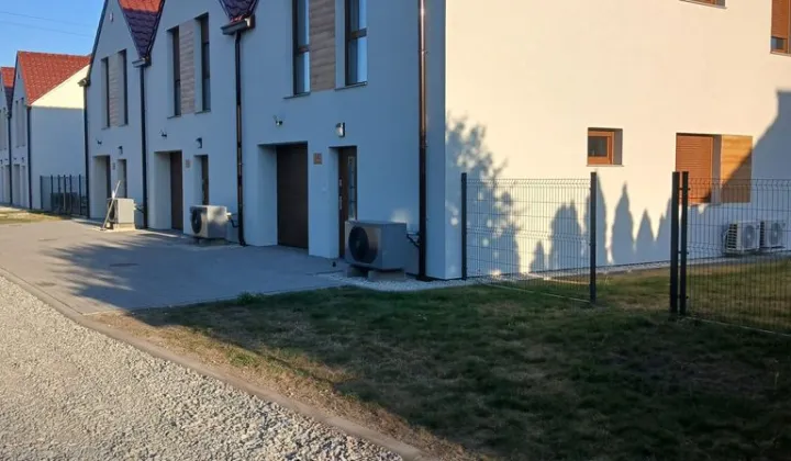 bliźniak, 5 pokoi Wierzbice, ul. Tarnopolska