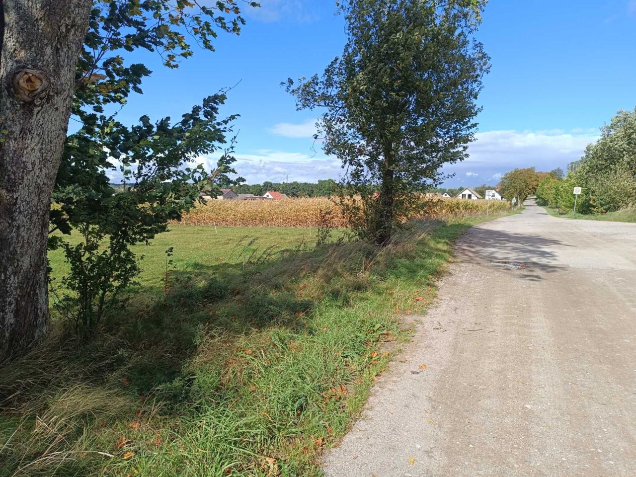 Działka budowlana Roztoka. Zdjęcie 4