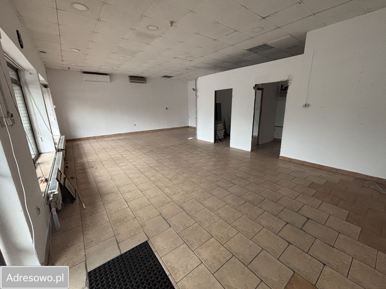Lokal Sulejówek, ul. Kombatantów. Zdjęcie 3