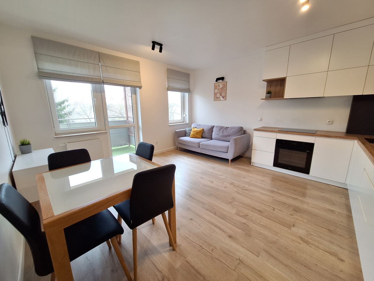 Mieszkanie 4-pokojowe Rzeszów Słocina, ul. Powstańców Listopadowych. Zdjęcie 3