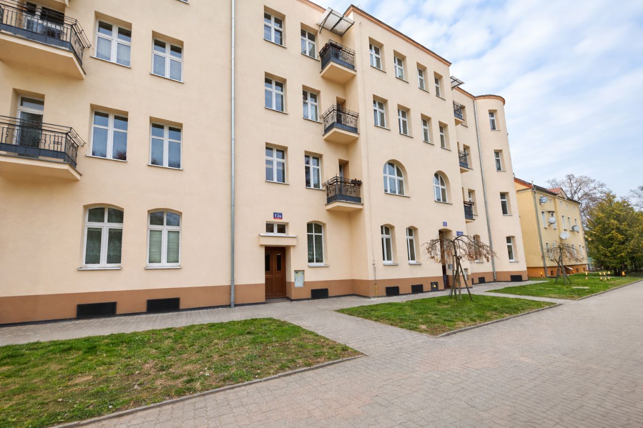 Mieszkanie 3-pokojowe Oleśnica Centrum, ul. 11 Listopada. Zdjęcie 1