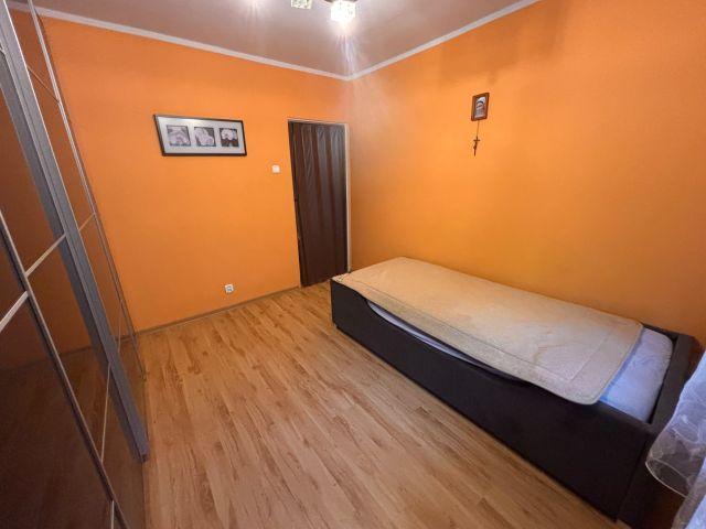 Mieszkanie 3-pokojowe Piotrkowice Małe. Zdjęcie 8