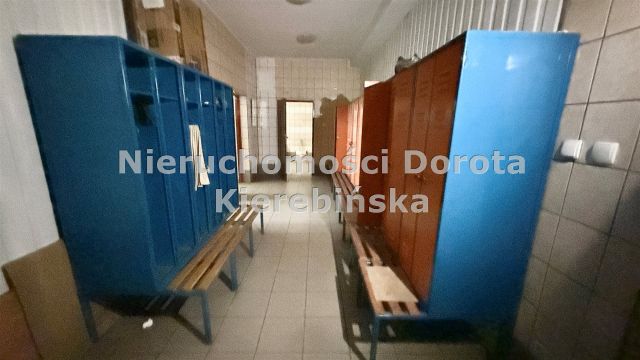 Hala/magazyn Ujazd. Zdjęcie 9