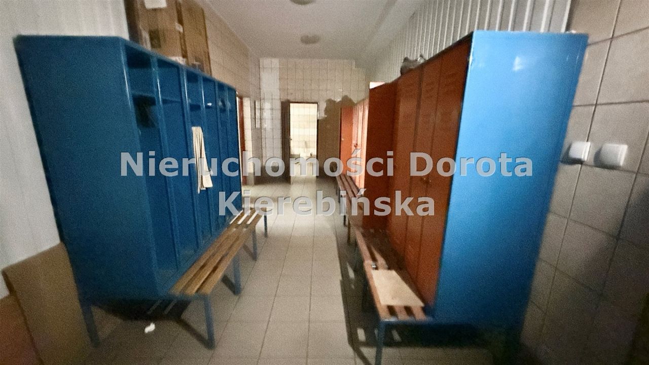 Hala/magazyn Ujazd. Zdjęcie 9