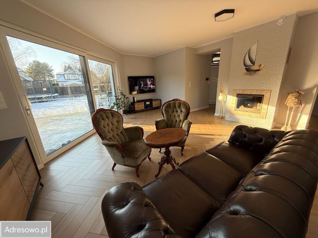 dom wolnostojący, 4 pokoje Warszawa Wawer, ul. Poprawna. Zdjęcie 1