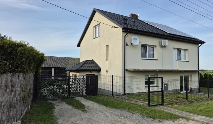 dom wolnostojący, 5 pokoi Włochy