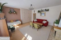 Mieszkanie 2-pokojowe Głogów, ul. Generała Władysława Sikorskiego. Zdjęcie 4