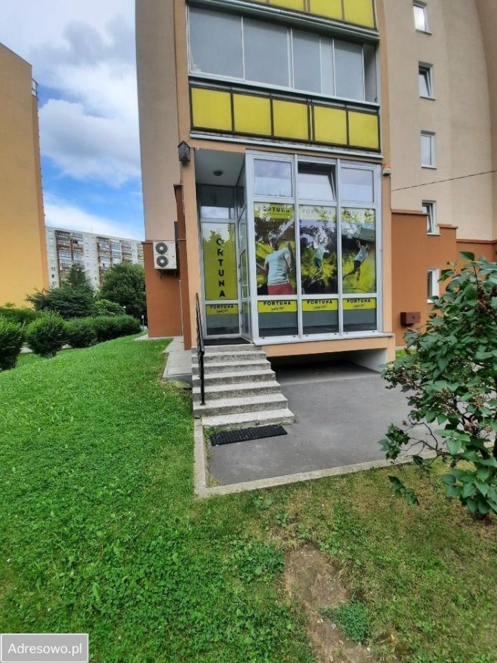 Lokal Warszawa Grochów, ul. gen. Augusta Emila Fieldorfa "Nila". Zdjęcie 7