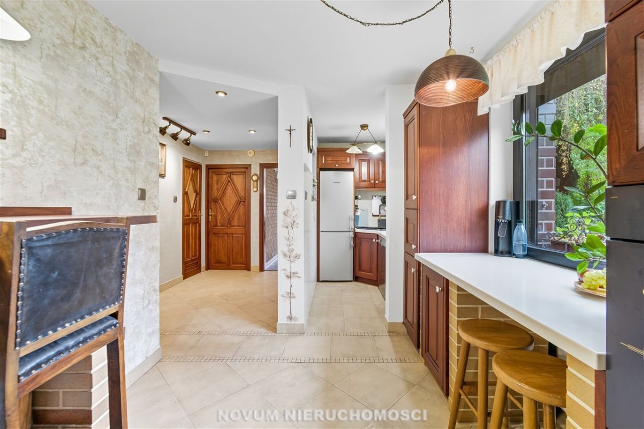 dom wolnostojący, 6 pokoi Tarnowskie Góry. Zdjęcie 10