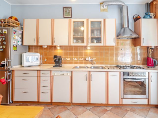 dom wolnostojący, 6 pokoi Zakopane Krzeptówki. Zdjęcie 30