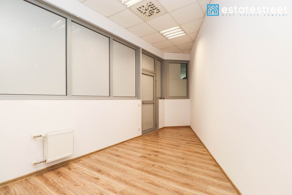 Biuro Kraków Podgórze, ul. Stanisława Smolki. Zdjęcie 9