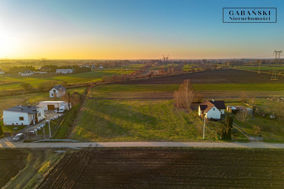 Działka budowlana Pawęzów. Zdjęcie 4
