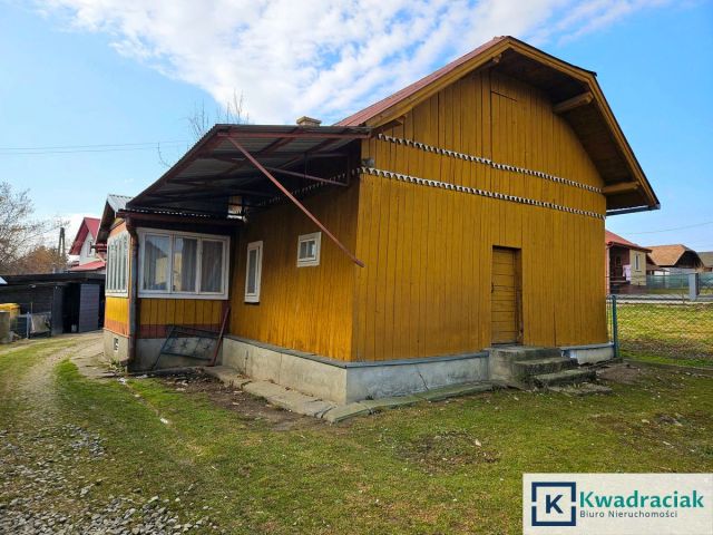 dom wolnostojący, 3 pokoje Długie, ul. Sanocka. Zdjęcie 2