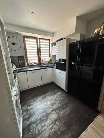 Mieszkanie 3-pokojowe Legnica Piekary Wielkie, ul. Argentyńska. Zdjęcie 1