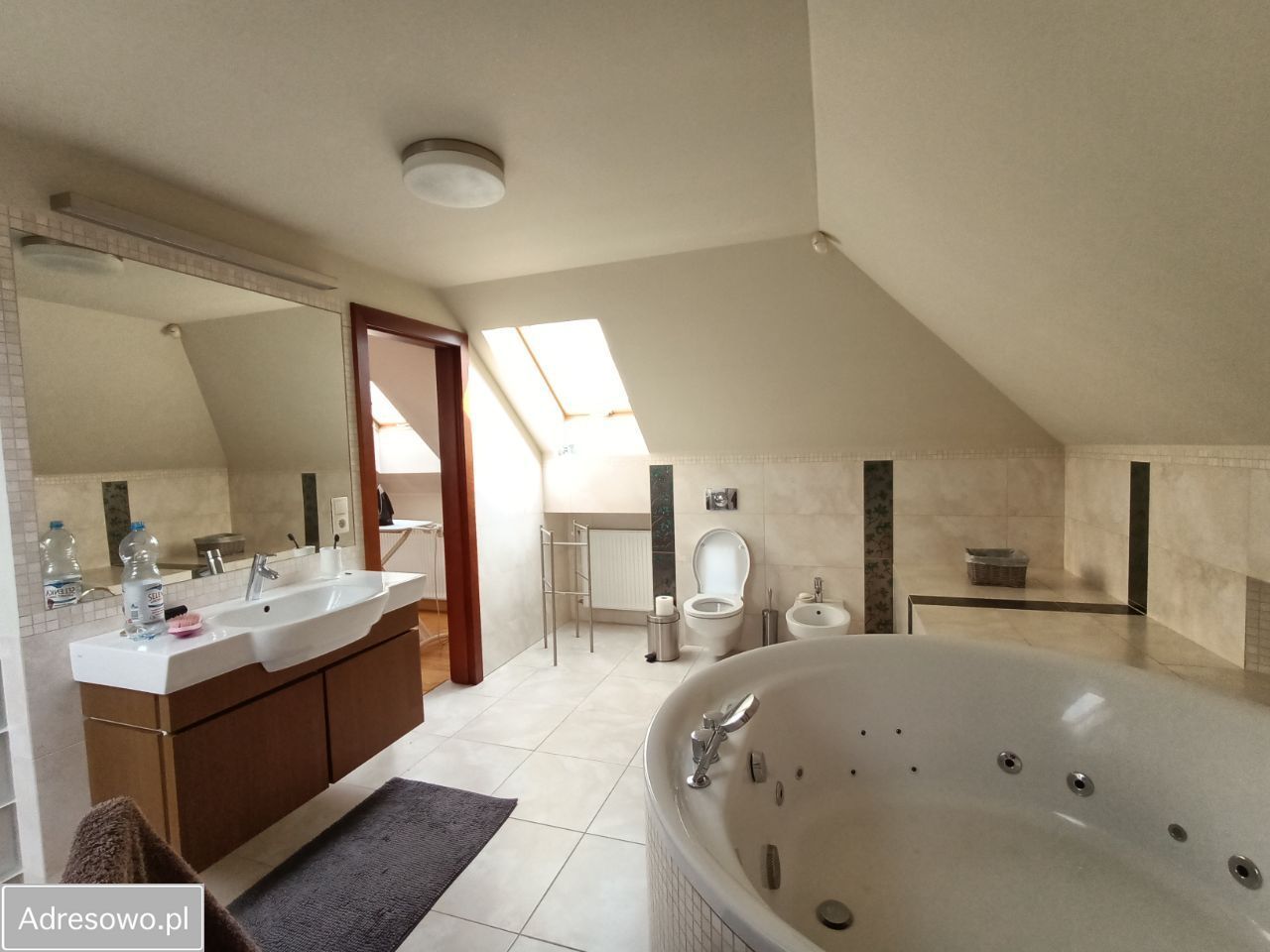 dom wolnostojący, 6 pokoi Łazy, ul. Jasna. Zdjęcie 11