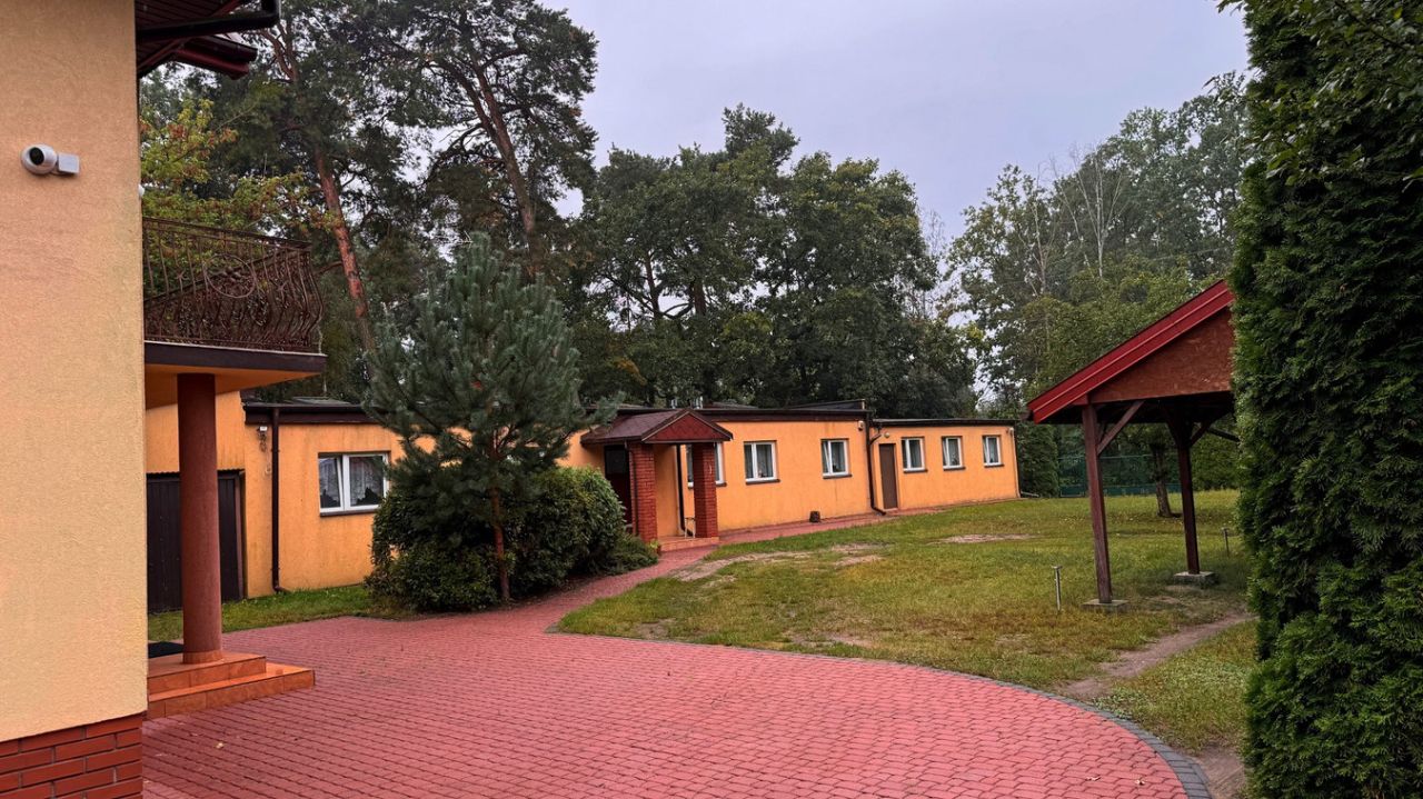 dom wolnostojący, 5 pokoi Milanówek. Zdjęcie 6