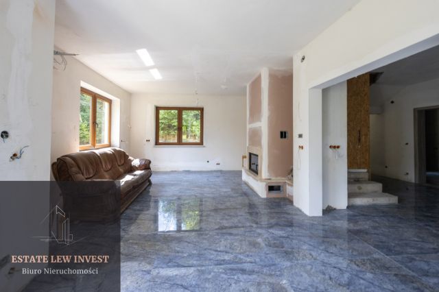 dom wolnostojący, 5 pokoi Poręba Laskowska. Zdjęcie 10