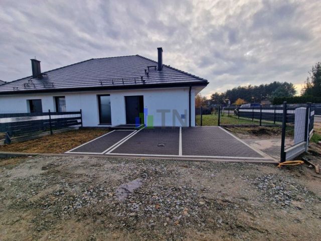 bliźniak, 3 pokoje Czernica. Zdjęcie 1