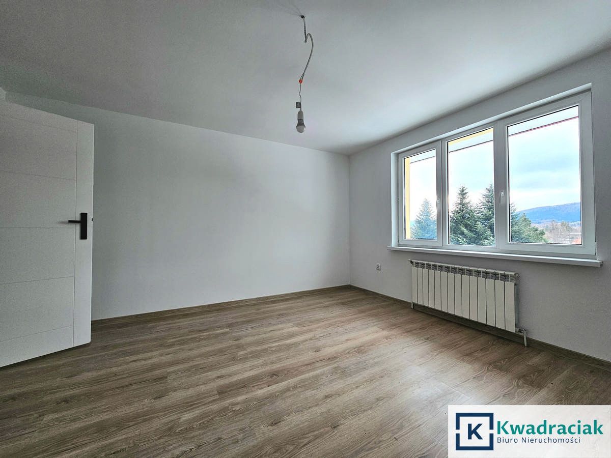 dom wolnostojący, 8 pokoi Ustrzyki Dolne, ul. Lotników. Zdjęcie 18