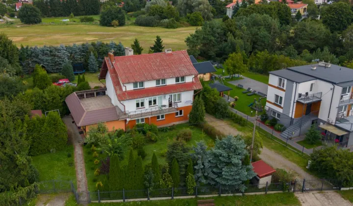dom wolnostojący, 14 pokoi Stegna, ul. Gdańska