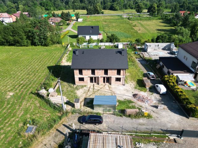 bliźniak, 5 pokoi Krzywaczka. Zdjęcie 3
