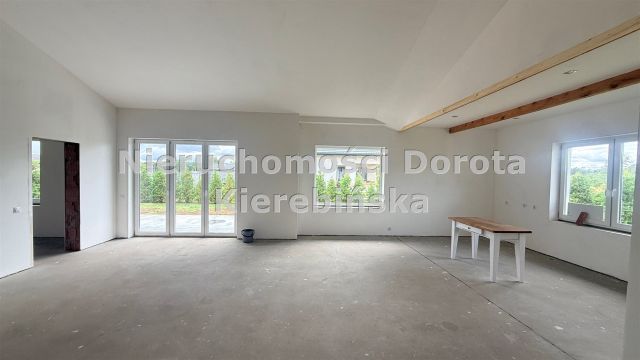 dom wolnostojący, 5 pokoi Wąwał. Zdjęcie 16