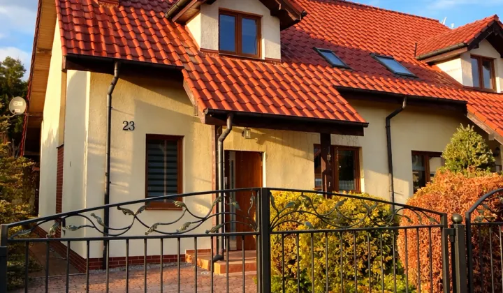 bliźniak, 4 pokoje Bartoszyce, ul. Poprzeczna