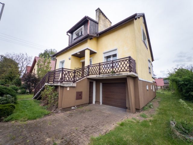 dom wolnostojący, 6 pokoi Legnica, ul. Rumiankowa. Zdjęcie 1